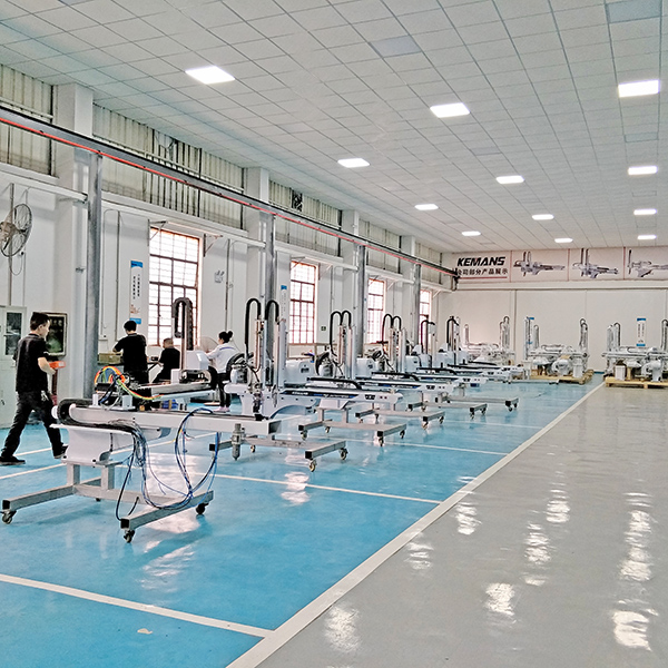 三轴机械手车间