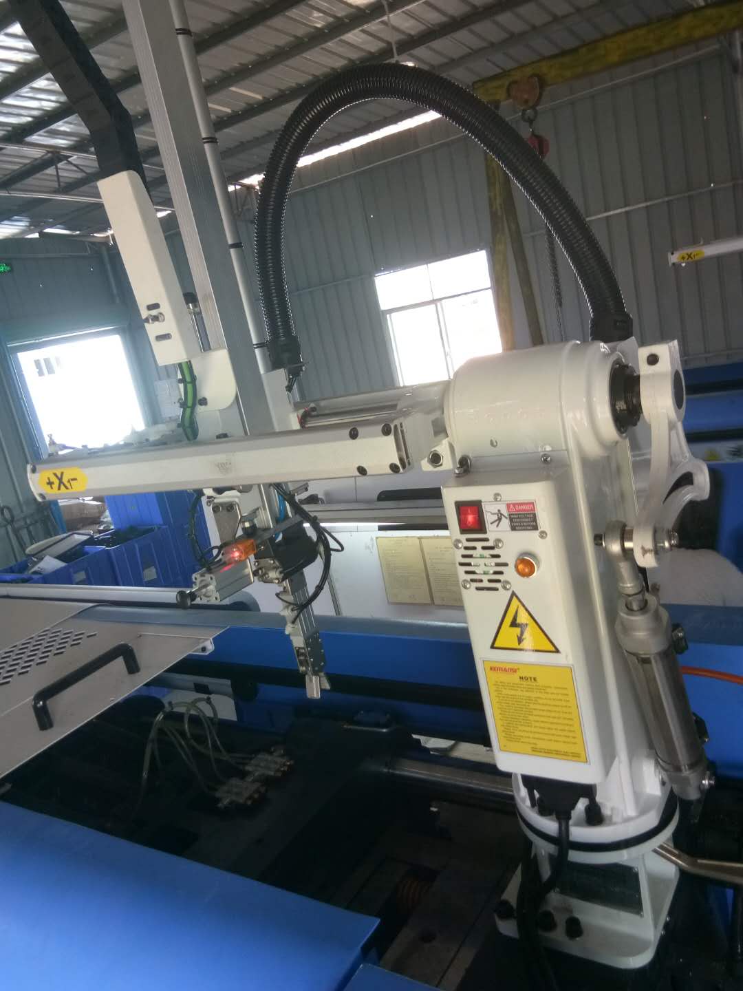 1570699896376535.jpg 旋转机械手 (3).jpg